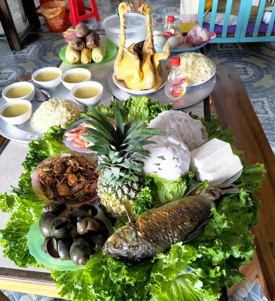 Chuyên sắp lễ theo yêu cầu tại Đền Ông Hoàng Mười Chợ Củi